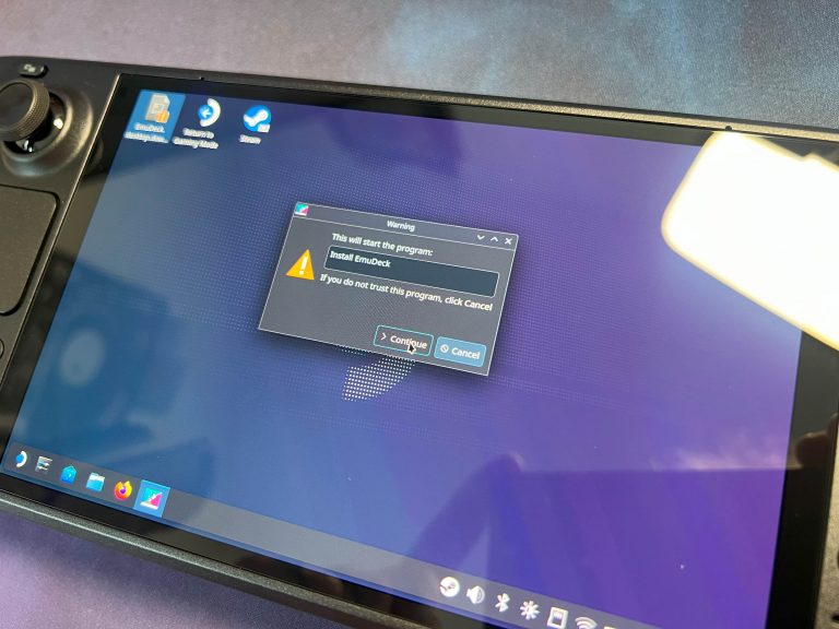 Steam Deck im Desktop Mode mit EmuDeck-Installer-Dialog – Start der Installation für Retro-Emulatoren.
