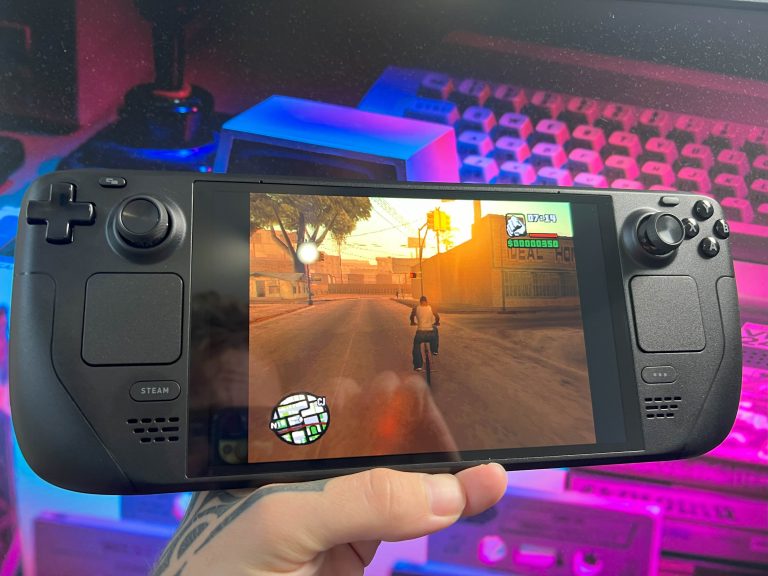 Steam Deck mit GTA San Andreas im PCSX2-Emulator – PlayStation-2-Spiele sind mit EmuDeck problemlos spielbar.