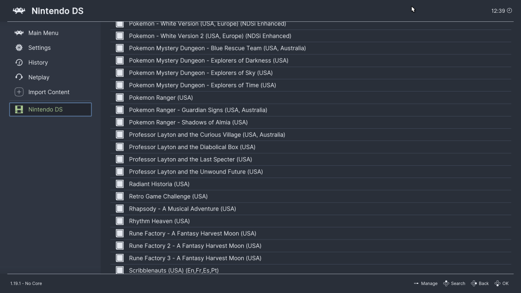 RetroArch Oberfläche mit geladener Nintendo DS Spieleliste. Zu sehen sind Titel wie Pokémon Ranger, Professor Layton und Rhythm Heaven.