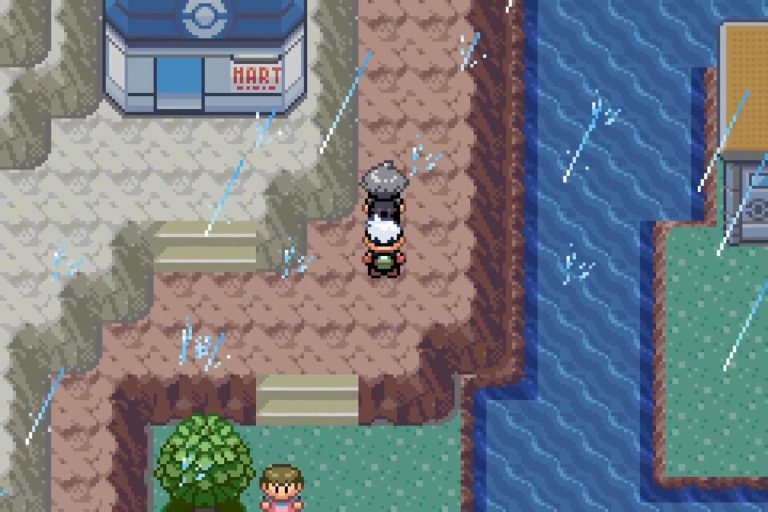 Regensturm in einer Küstenstadt; der Trainer steht vor einem NPC nahe Poké‑Markt und Wasserklippen, Gischt und schräger Niederschlag füllen die Szene.